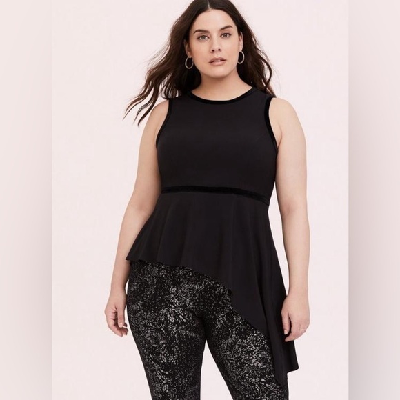 New! Torrid Velvet and Crepe Trim Asymmetrical Peplum Blouse Size 4X - Picture 1 of 9